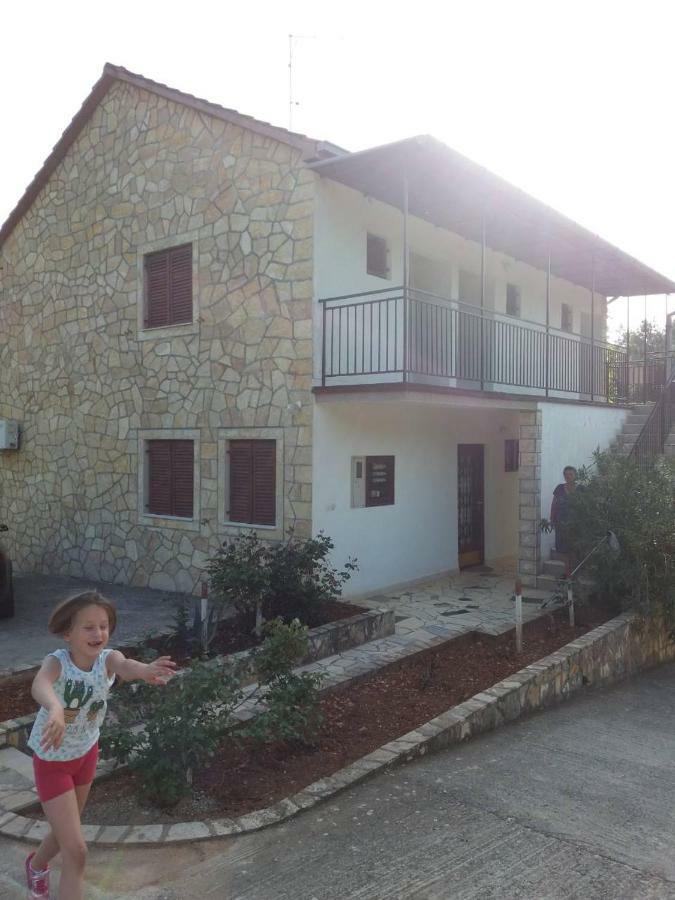 Lupi M&s 3 *